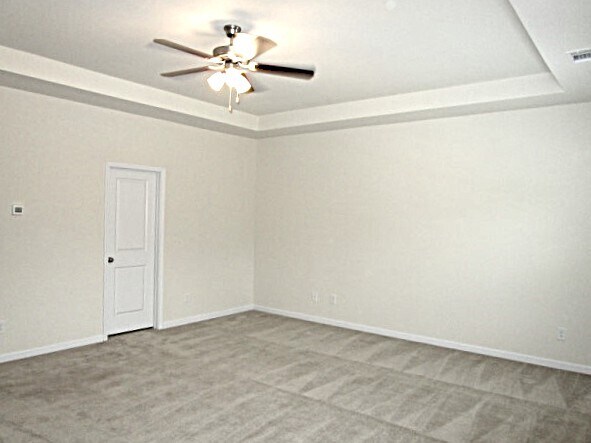 Building Photo - 307 Victoria Heights Dr