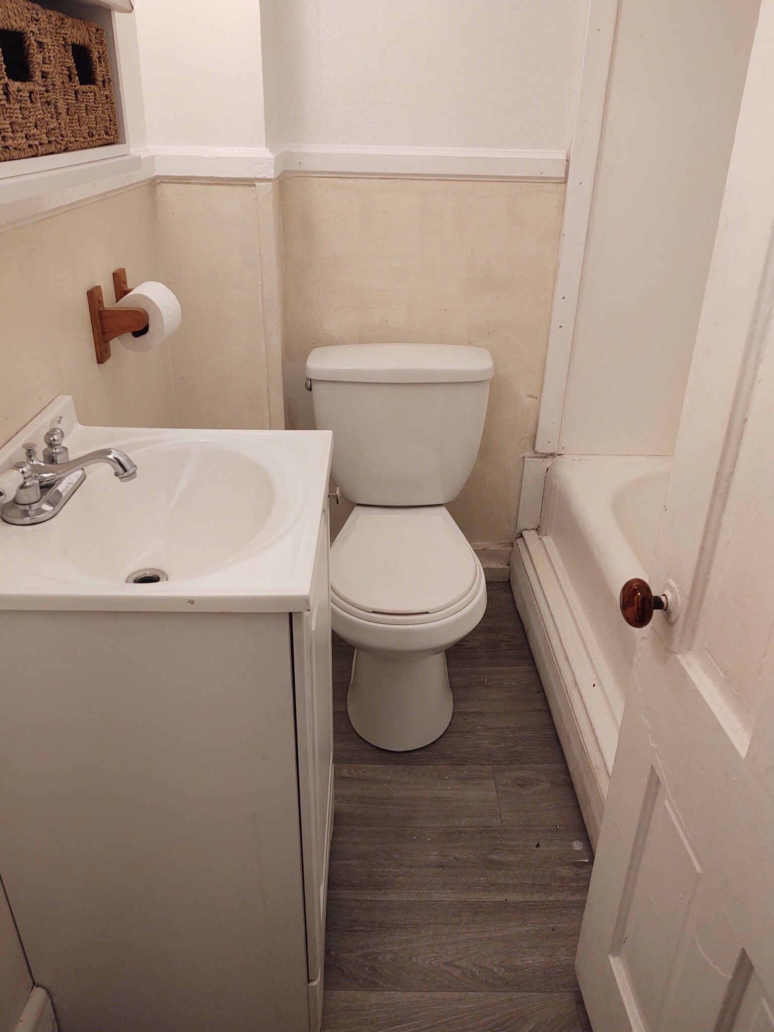 Building Photo - 46 Dunn St