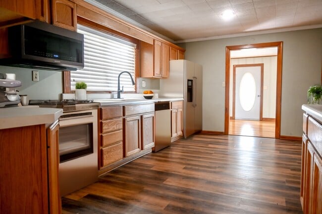 Building Photo - 322 Olympia Ave