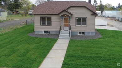 Building Photo - Fully updated 2 Bed 1 Bath Valley home.  H...