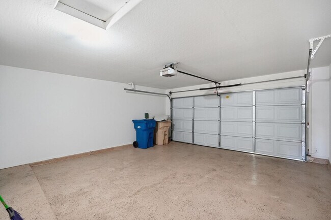 Building Photo - 23851 W Lasso Ln