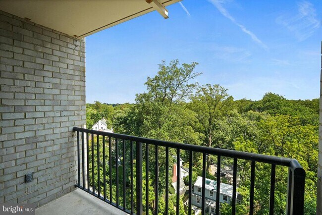 Building Photo - 4242 East-West Hwy