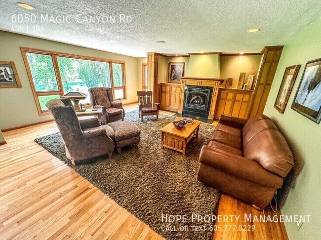 Building Photo - 6050 Magic Canyon Rd