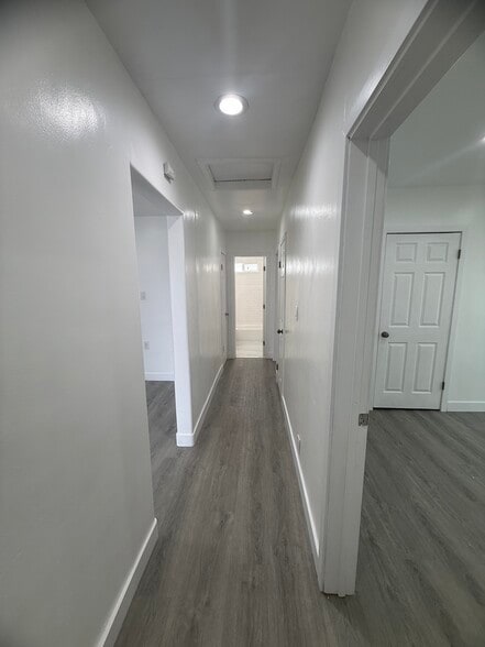 Building Photo - 1214 S Temple Ave