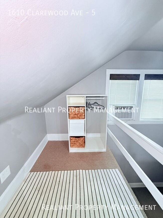 Building Photo - 1610 Clarewood Ave