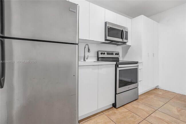 Building Photo - 567 NW 90th St