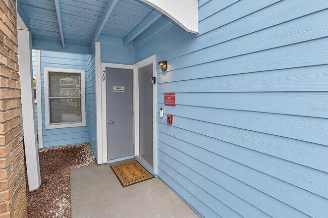 Building Photo - 2739 N Poinciana Blvd