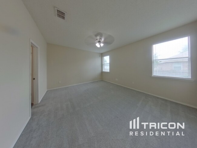Building Photo - 6300 Downeast Dr