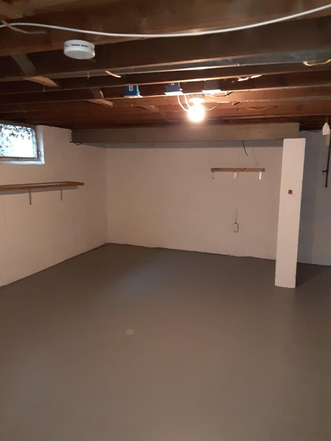 Building Photo - 716 Chesapeake Dr