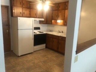 Eat in kit - 1661 Western Ave N