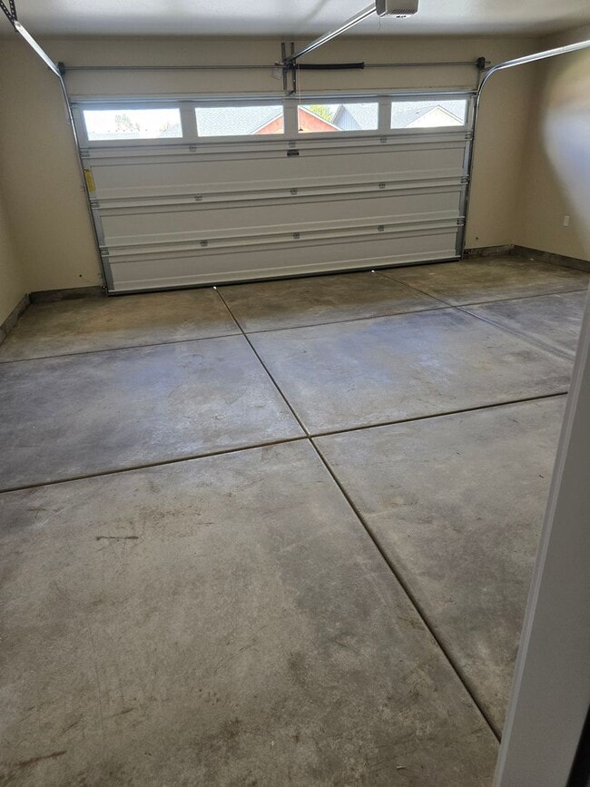 Building Photo - 2941 Naples Dr