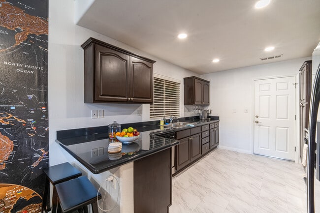 Building Photo - 14557 Cambria Way