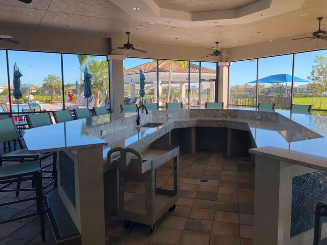 Building Photo - 2 bedroom, 2 bathroom attached villa home ...