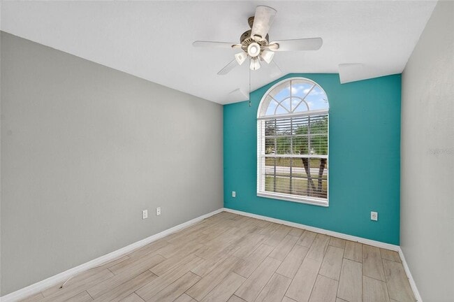 Building Photo - 11305 Symmes Lake Dr