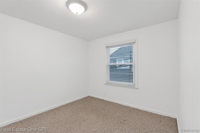 Building Photo - 699 St Clair Ave