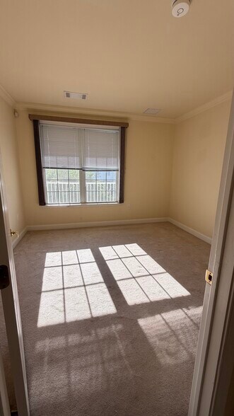 BEDROOM - 2411 Ramapo Ct