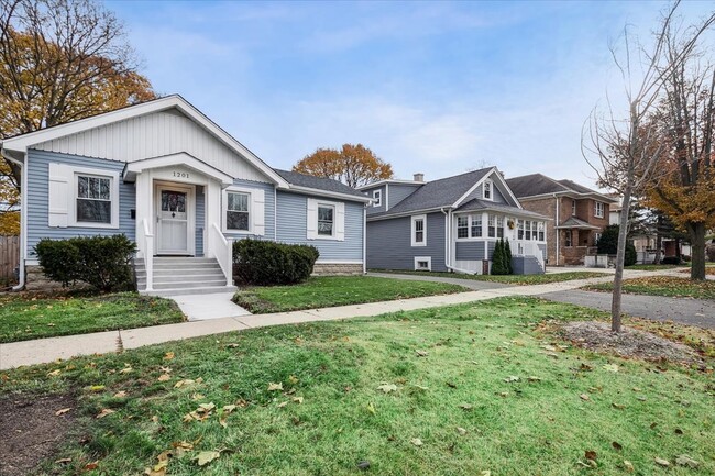 Primary Photo - 1201 N McKinley Rd