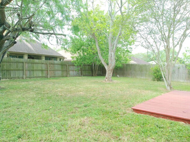 Building Photo - 6117 Jessica Dr