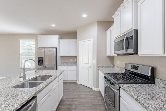 Building Photo - 13606 W Desert Moon Way