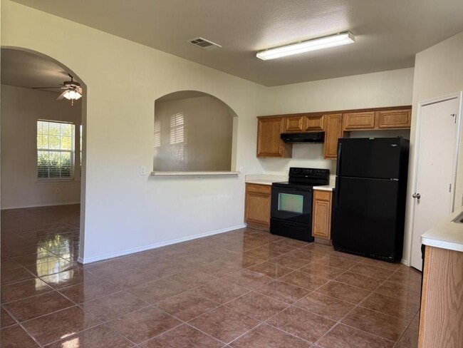 Building Photo - 5316 Joshua Ct