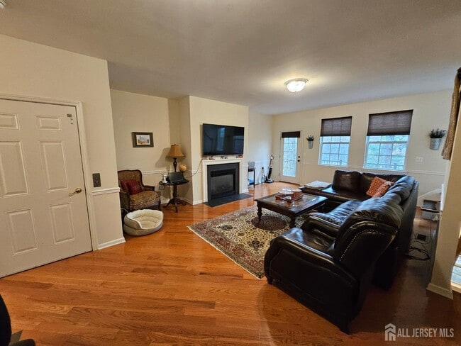 Building Photo - 12 Jensen Court