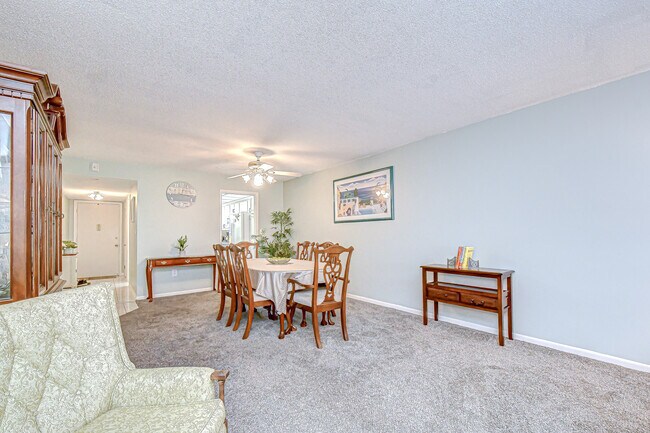 Building Photo - 5575 Gulf Blvd