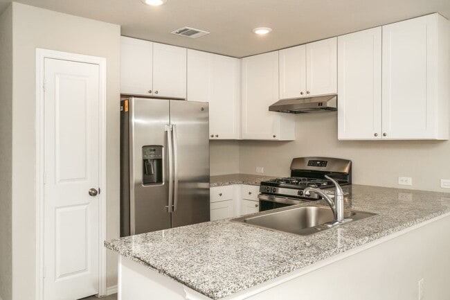 Building Photo - 13719 Bucket Way