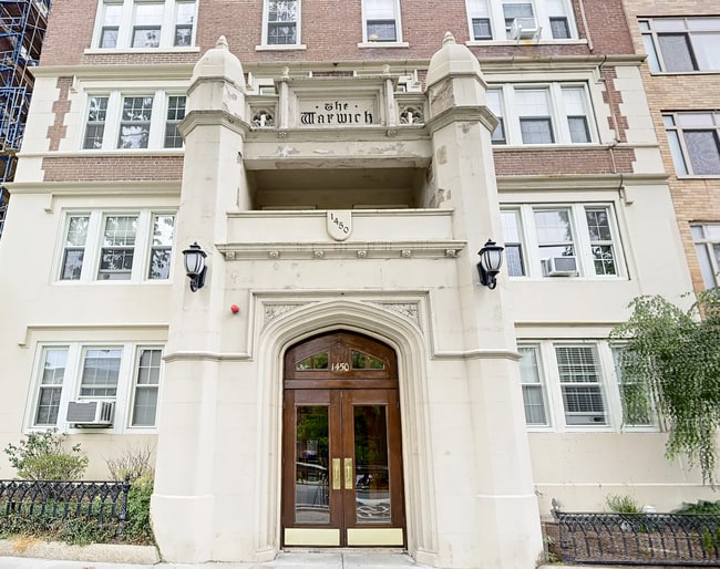 Building Photo - 1450 Beacon St