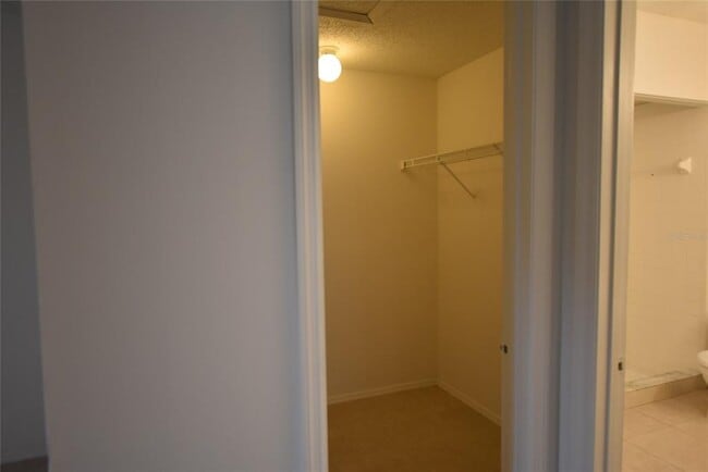 Building Photo - 3240 Brewster Dr