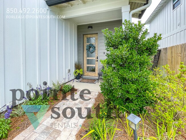 Building Photo - 13805 Red Drum Ct