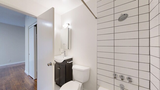 Building Photo - 145 Fell St