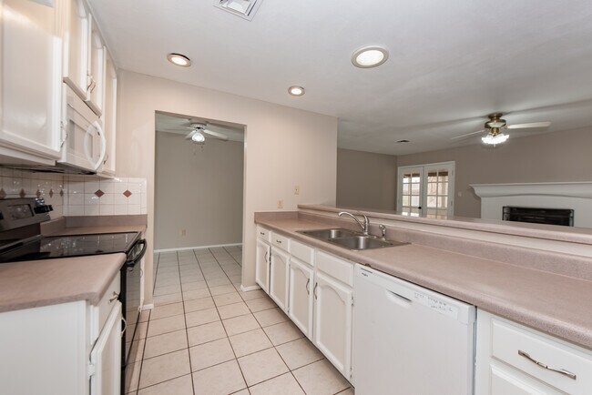 Building Photo - 3477 E Cuadrilla Ln