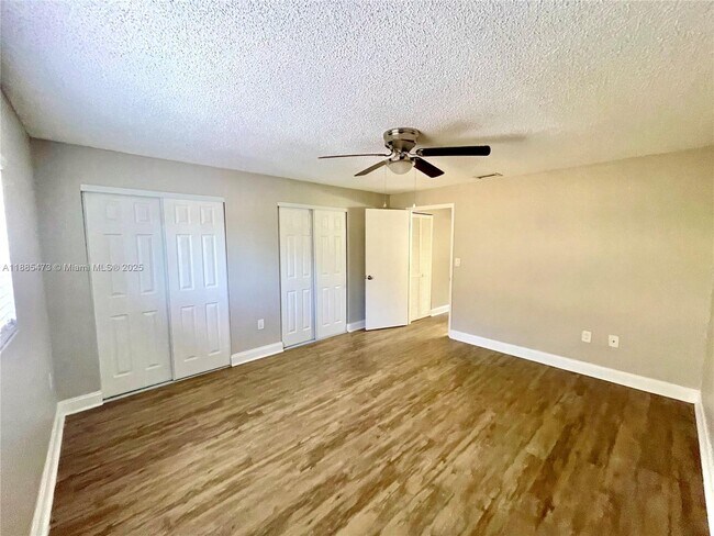 Building Photo - 8250 SW 149th Ct