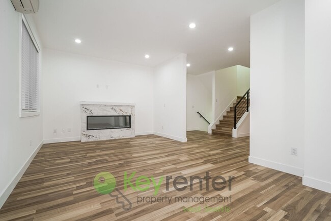 Building Photo - Newly Constructed 3 Bedroom Home with Vaul...