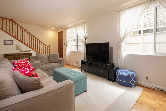 Building Photo - 1049 16th St