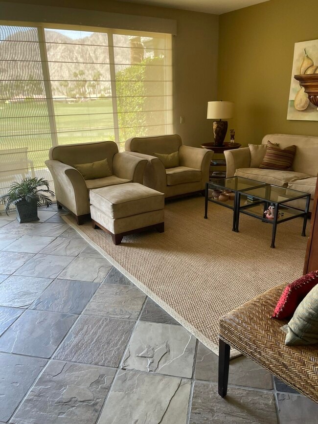 Building Photo - 55523 Oak-Hill