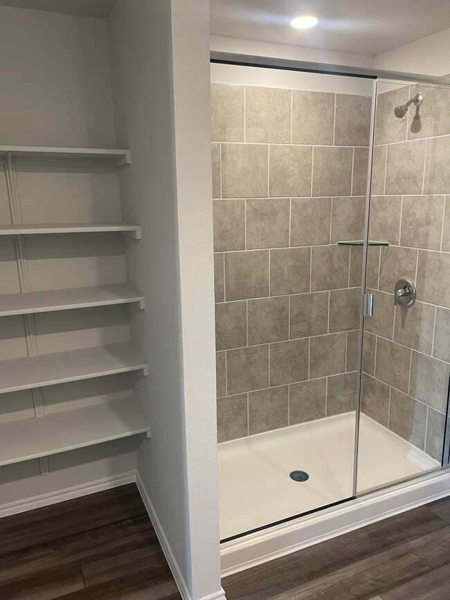 Building Photo - 1009 Cedar Trail