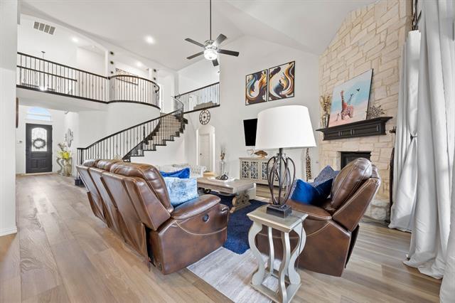 Building Photo - 1136 Chickadee Dr