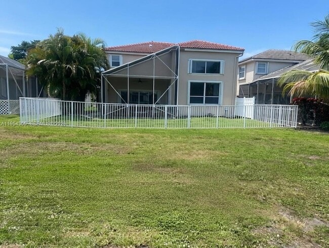 Building Photo - 6357 Brava Way