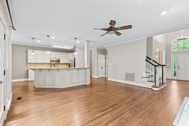 Building Photo - 3833 Denmeade Dr