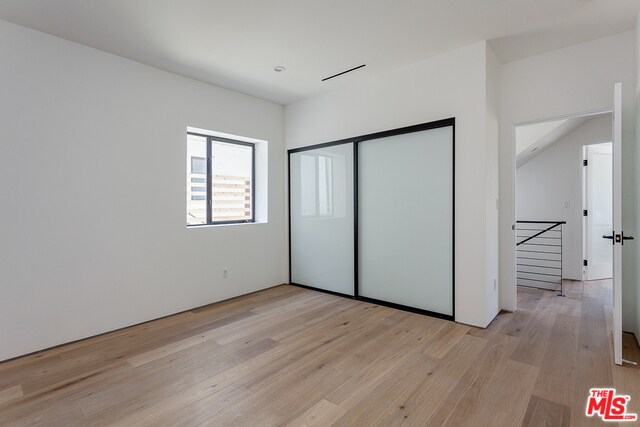 Building Photo - 3756 Brilliant Dr