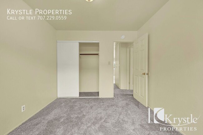 Building Photo - 1160 Rice St
