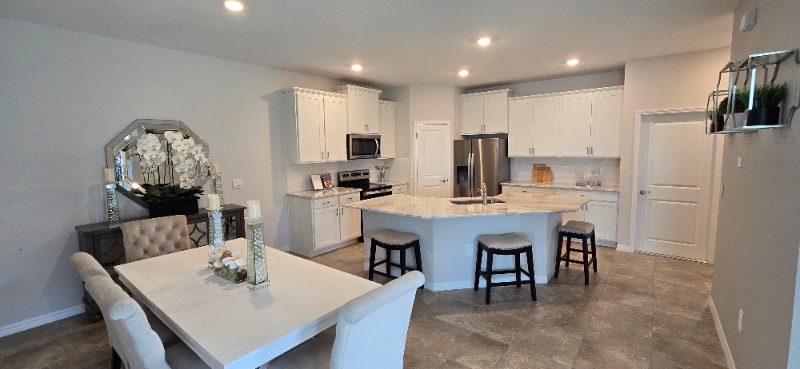 Building Photo - 17731 Pastureland Ave