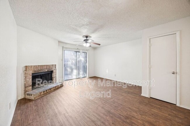 Building Photo - 8109 Silver Creek Rd