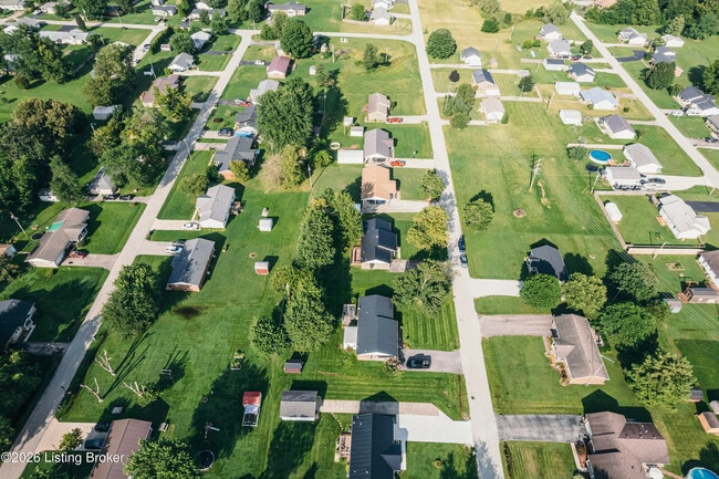 Building Photo - 309 E 6th St