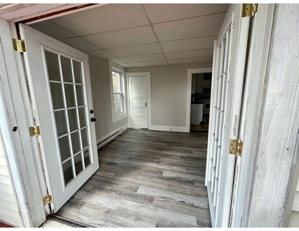 Building Photo - 266 W 6th St