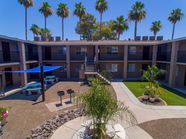 Casa West 4029 W McDowell Rd Phoenix AZ 85009 Apartment Finder