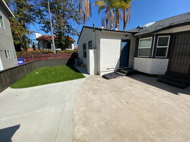 Building Photo - Newly Renovated, Quick to Campus (Lease ou...