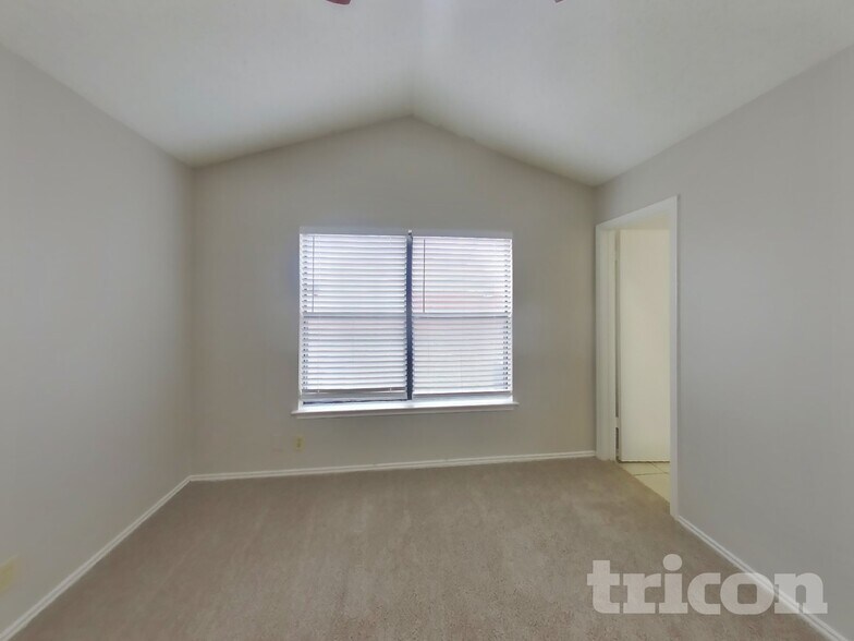 Building Photo - 7947 Flower Trail