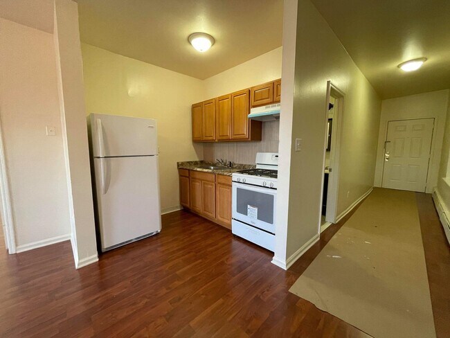 Building Photo - 518-524-524 John F. Kennedy Blvd